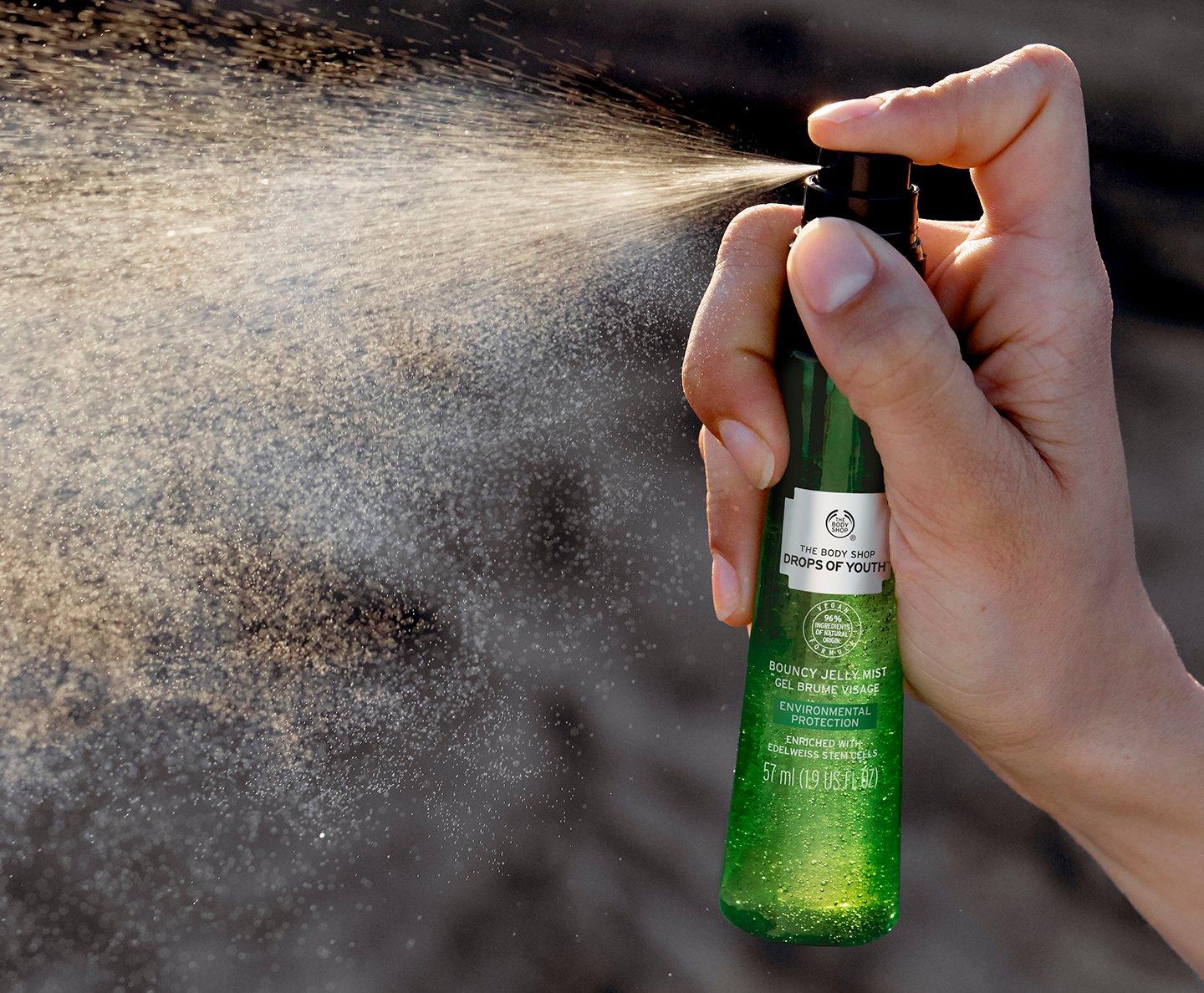 Drops of Youth Jelly Mist being sprayed