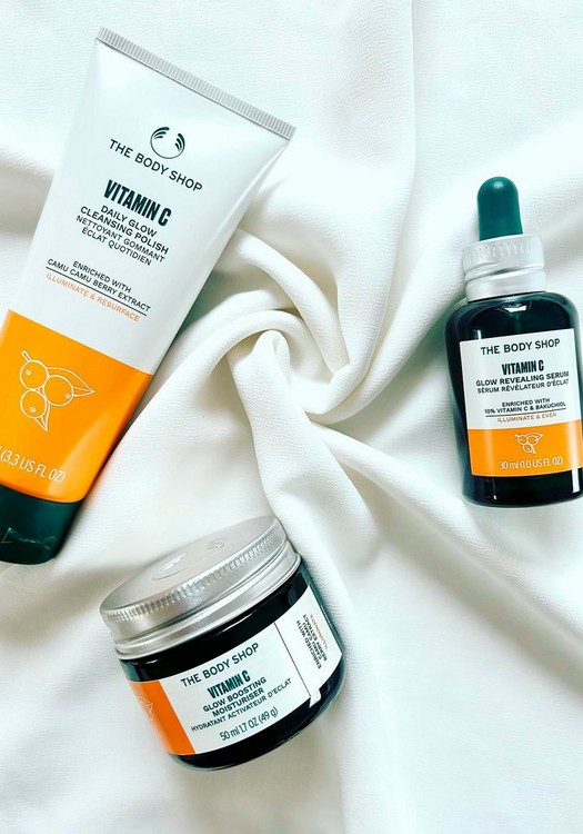 The Body Shop Vitamin C Daily Glow Cleansing Polish The Body Shop Vitamin C Daily Glow Cleansing Polish