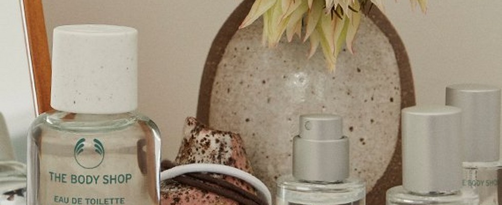White Musk fragrance on a dressing table White Musk fragrance on a dressing table