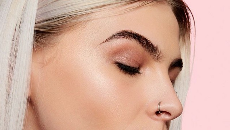 CLOSE UP OF EYEBROW CLOSE UP OF EYEBROW