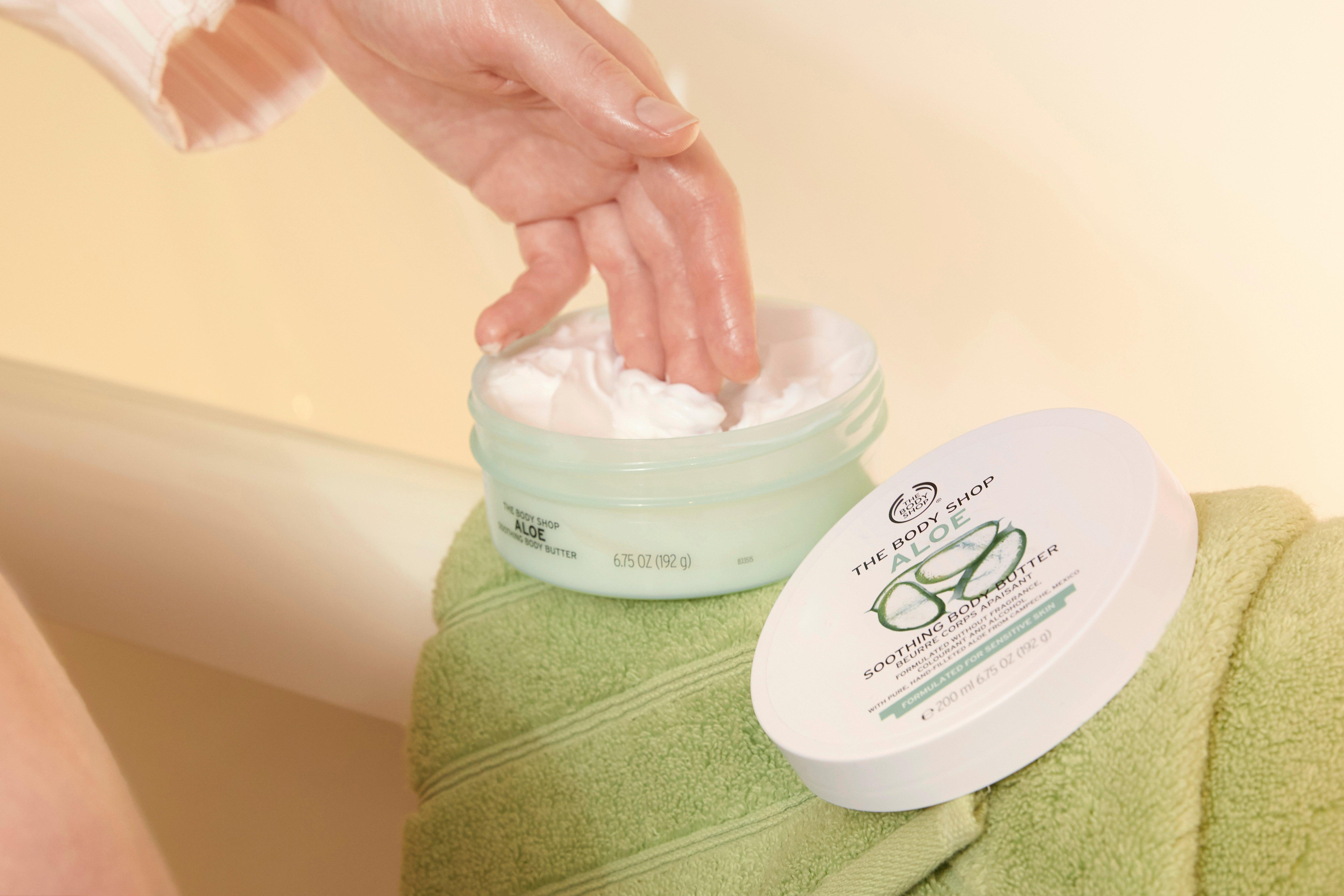 THE BODY SHOP ALOE SOOTHING BODY BUTTER