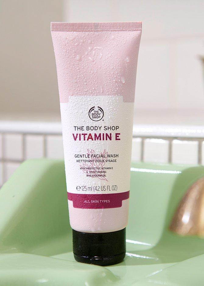 Vitamin E Gentle Facial Wash.