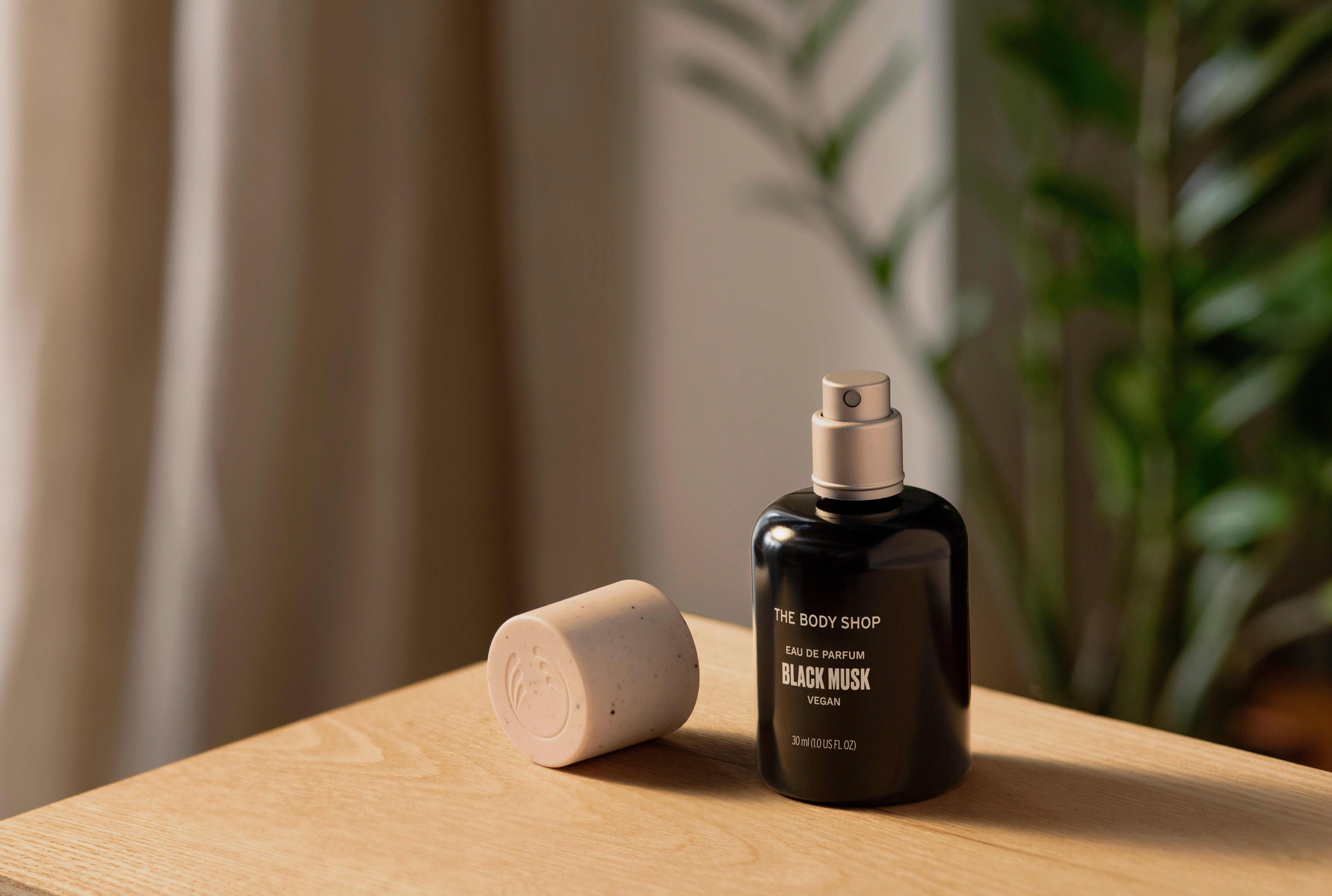 Review parfum body shop black online musk