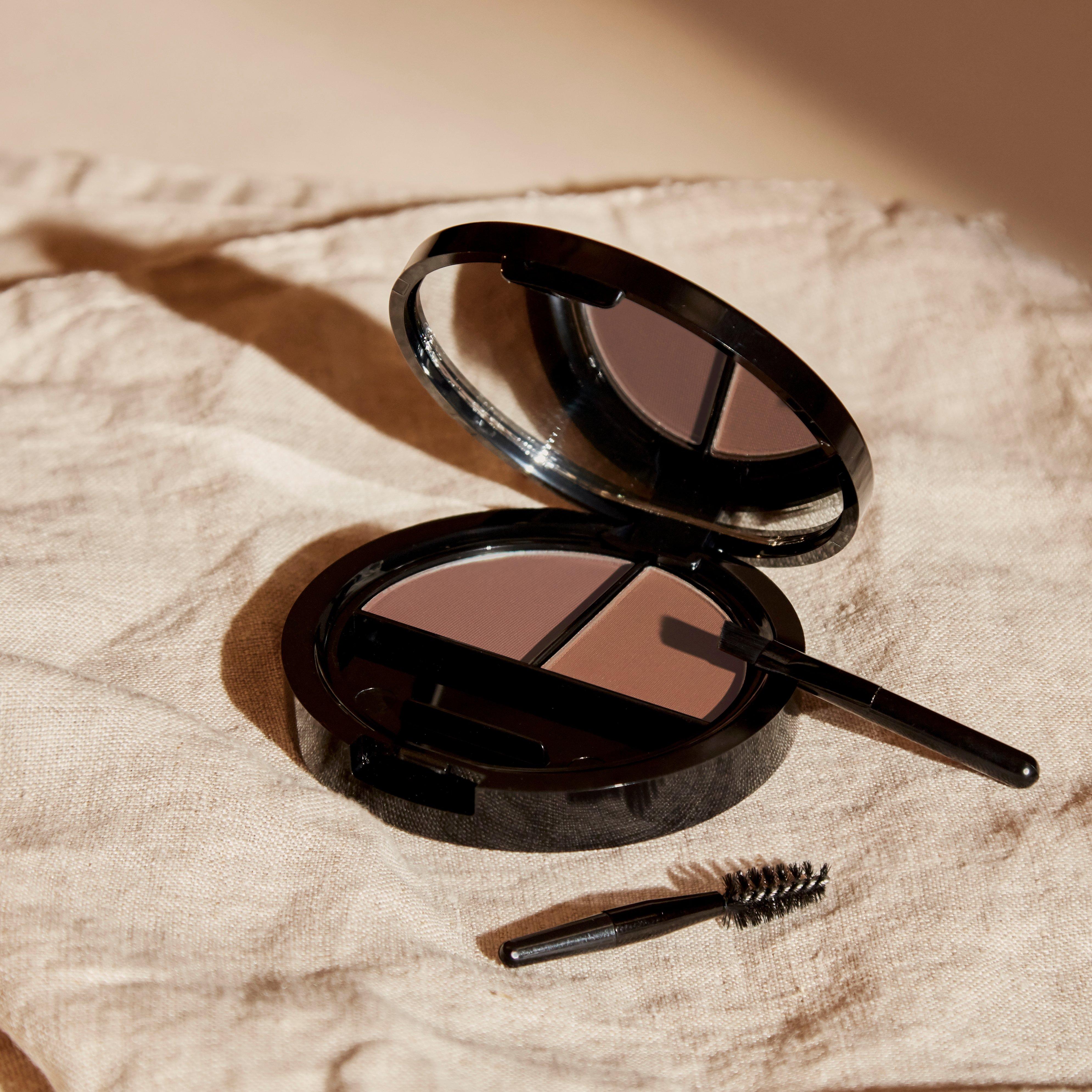 the body shop brow & liner kit