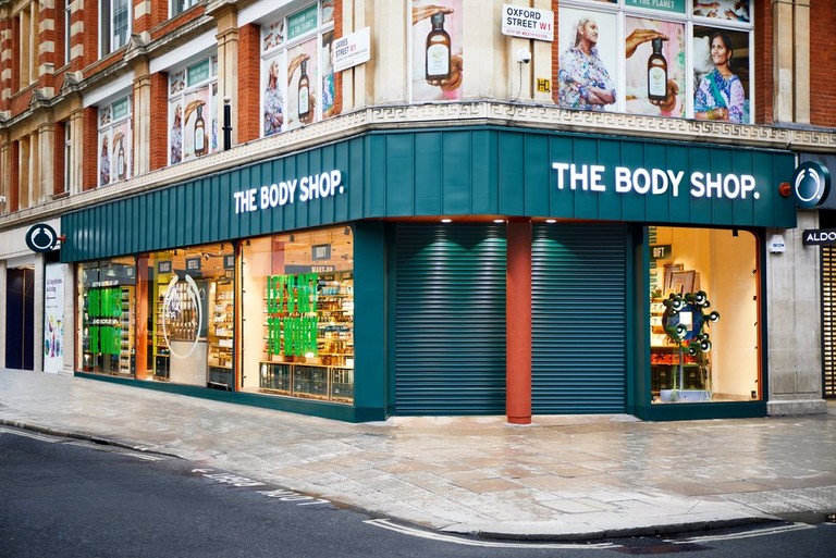 Exterior de una tienda The Body Shop Exterior de una tienda The Body Shop