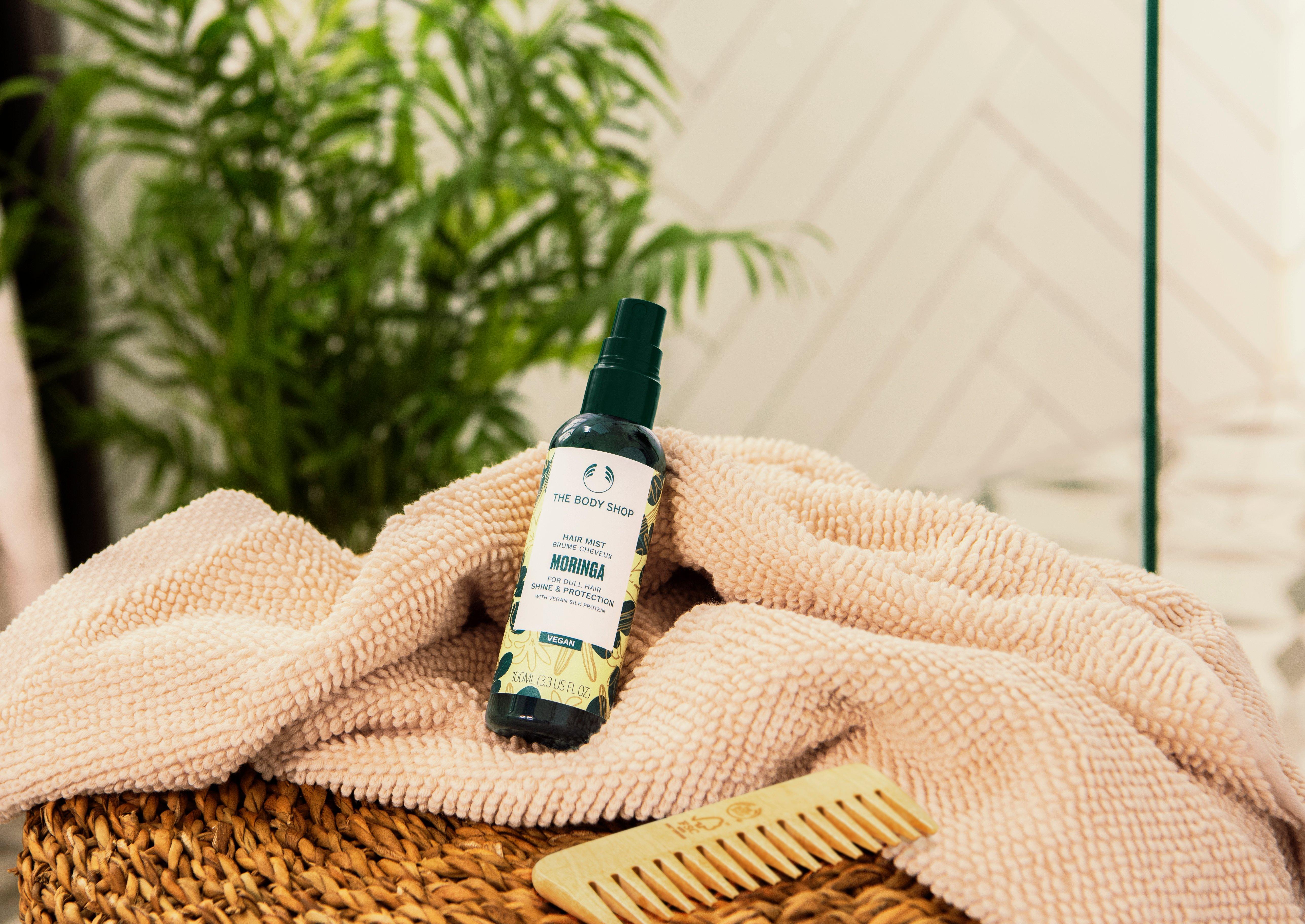 Moringa Shine Protection Hair Mist The Body Shop