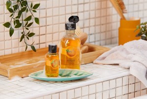 Produkter från The Body Shop Satsuma Produkter från The Body Shop Satsuma