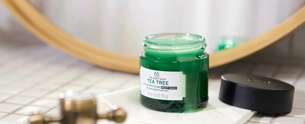 The body shop tea tree anti imperfection night cream product The body shop tea tree anti imperfection night cream product