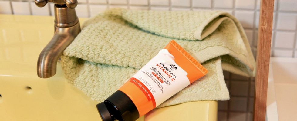 The Body Shop Vitamin C SPF The Body Shop Vitamin C SPF