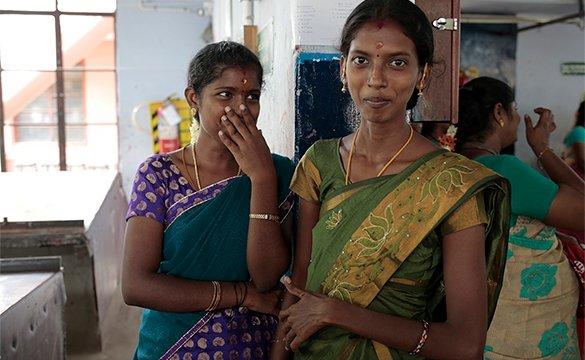 Des femmes unies ensemble